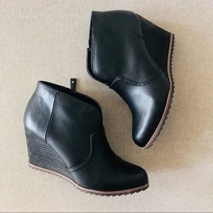 Black Inda Wedge Bootie